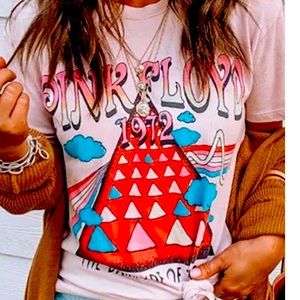 NWT pink Floyd 1972 band tee